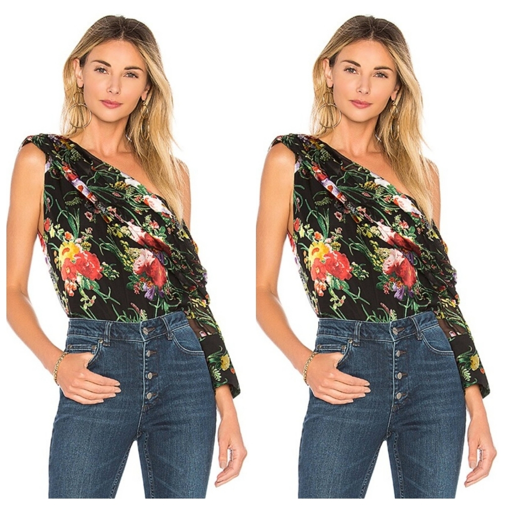 Alice + Olivia serita drape one sleeve top size small